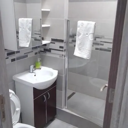 Hala Traian Hotel 2*