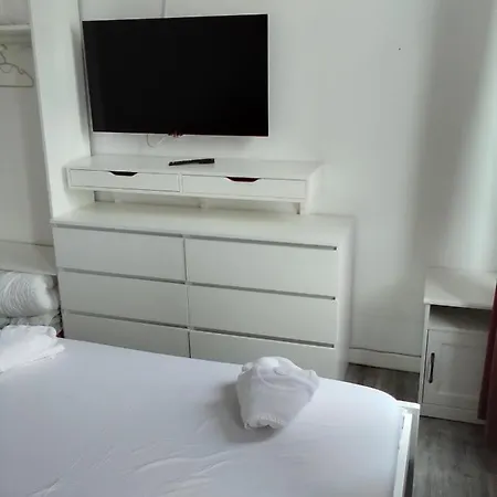 Hala Traian Hotel 2*